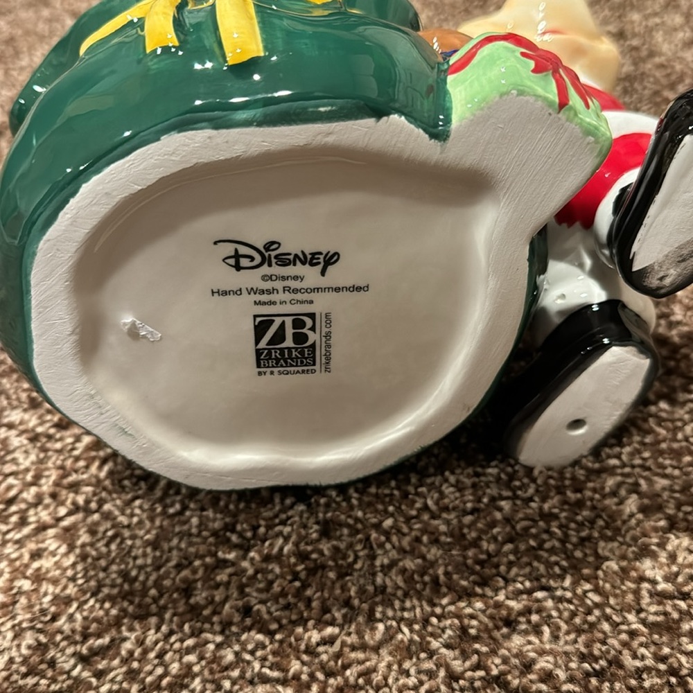 Disney Mickey Santa Candy Dish NWOT - Picture 4 of 4